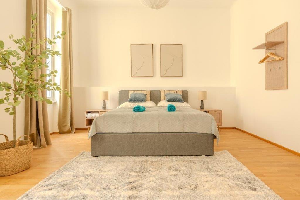Deluxe Apartments Near The Center Krems an der Donau Buitenkant foto